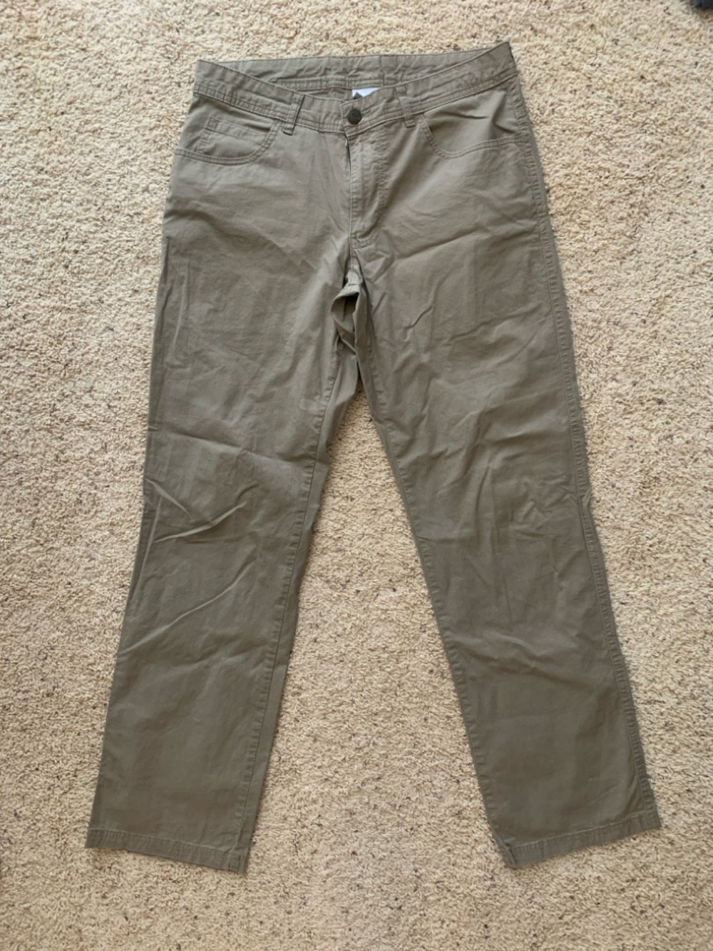 Columbia Men's Olive/Tan Chino Pants size 32x32